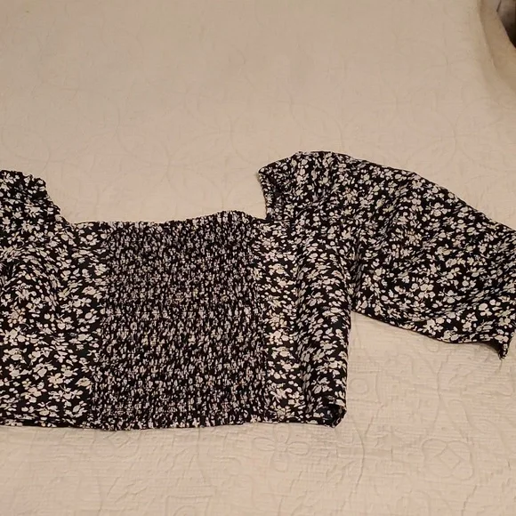 Levi's Crop Top - Picture 7 of 10